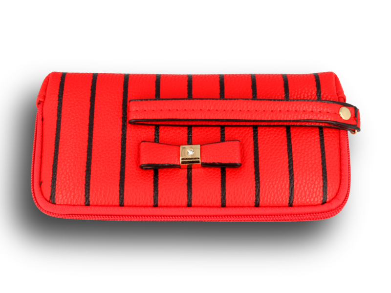 Damski portfel listonoszka w kolorze czerwonym z czarnymi pionowymi paskami