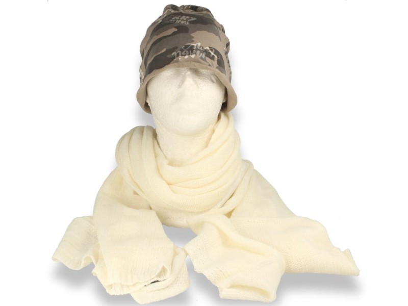 Ciepły szal długi włoska produkcja kremowy