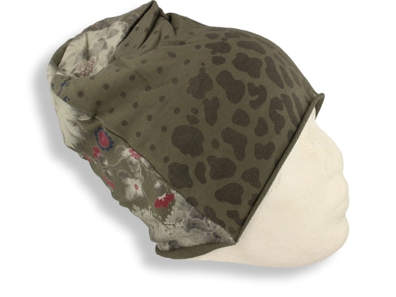 Czapka damska Beanie włoska cienka smerfetka zielona w kwiatuszki