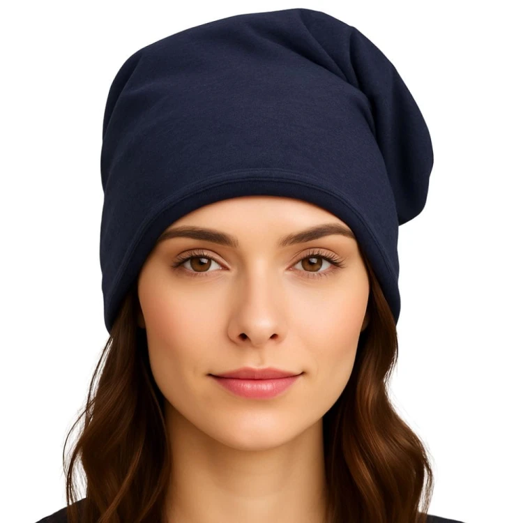 Czapka damska Beanie włoska cienka smerfetka w kolorze jeansu