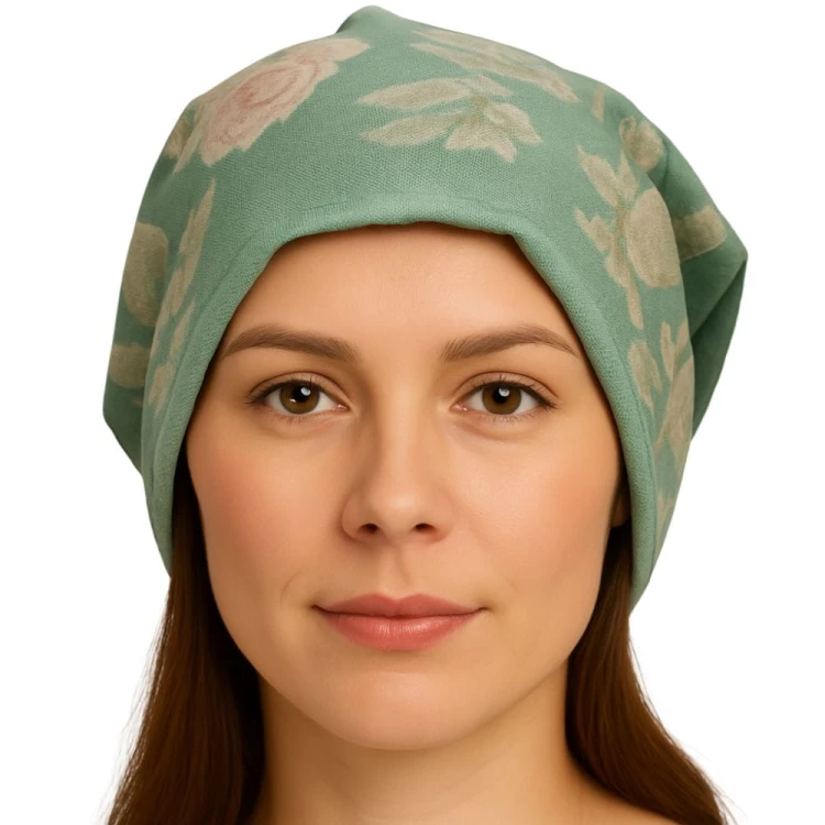 Czapka damska Beanie włoska cienka smerfetka miętowa w kolorowe kwiaty
