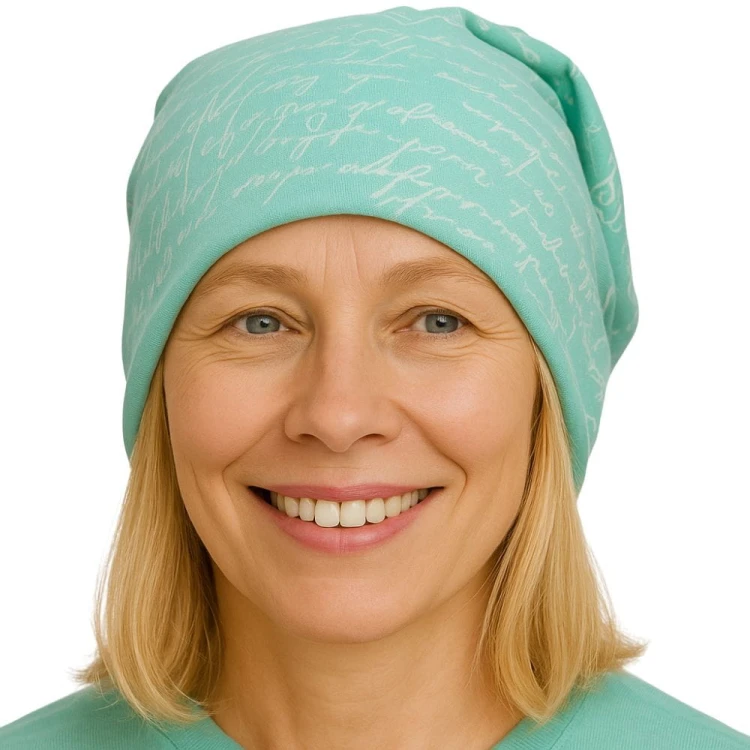 Czapka damska Beanie włoska cienka smerfetka miętowa w napisy