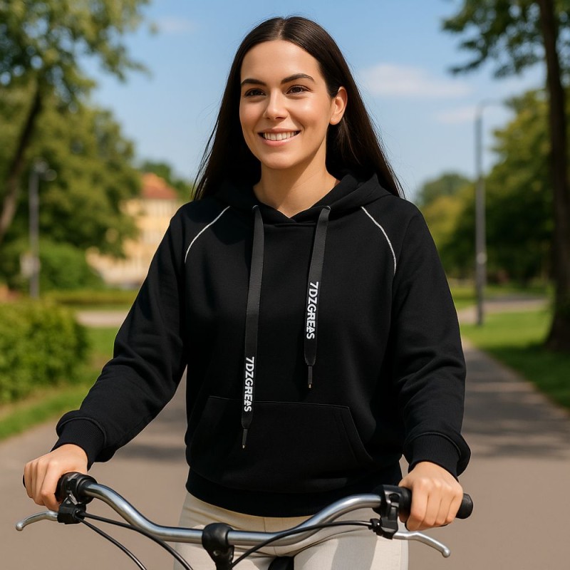 Bluza damska czarna z kapturem i srebrną lamówką