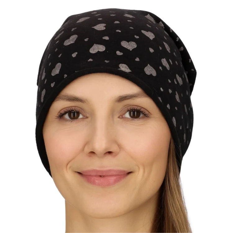 Czapka damska Beanie włoska cienka smerfetka czarna serduszka