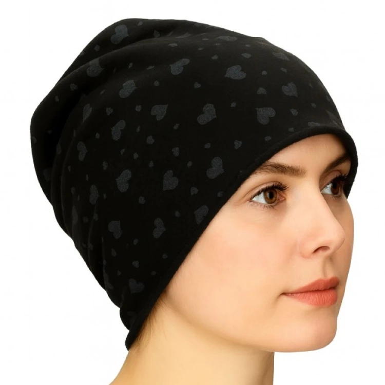 Czapka damska Beanie włoska cienka smerfetka czarna w szare serduszka