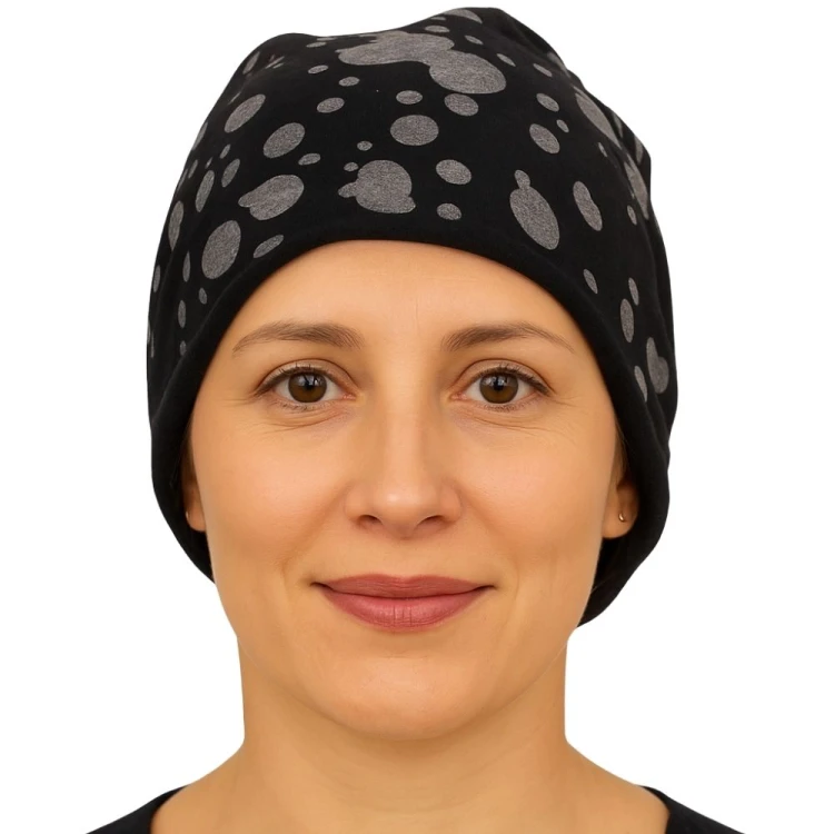 Czapka damska Beanie włoska cienka smerfetka czarna gepard