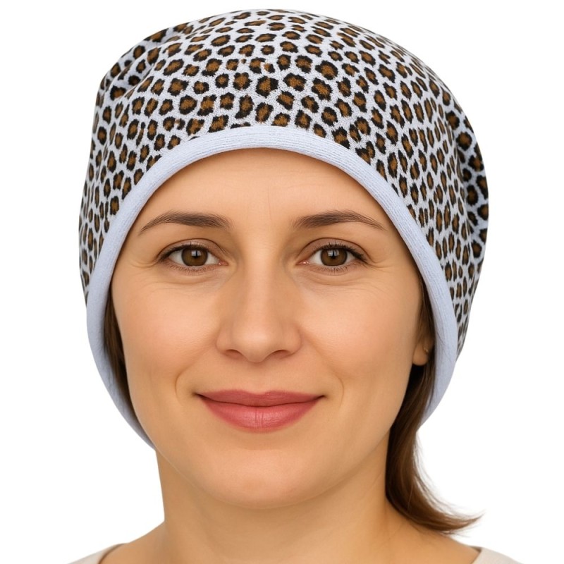 Czapka damska Beanie włoska cienka smerfetka jasnoniebieska w panterkę