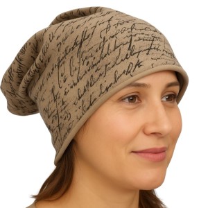 Czapka damska Beanie włoska cienka smerfetka beżowa w czarne napisy