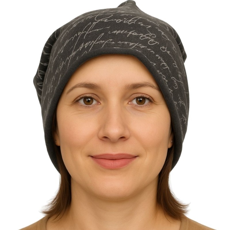 Czapka damska Beanie włoska cienka smerfetka ciemnoszara w jasne napisy