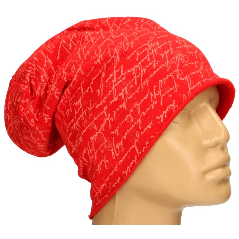 Czapka damska Beanie włoska cienka smerfetka czerwona w jasne napisy