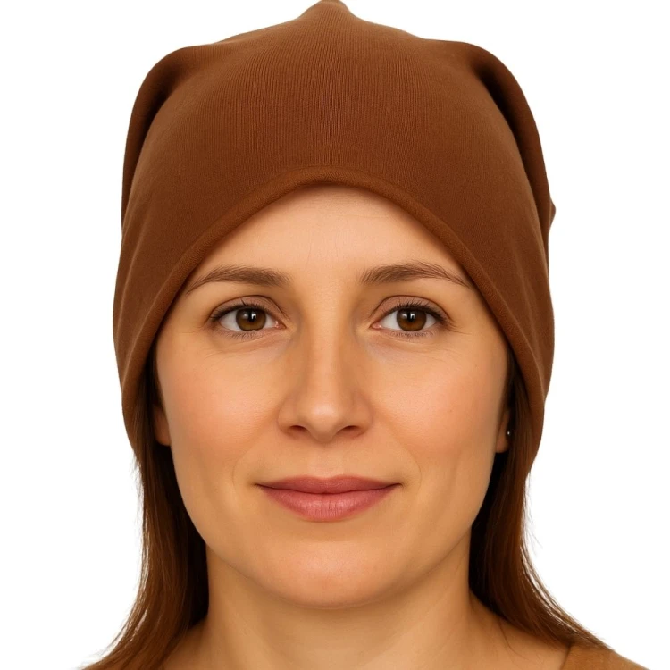 Czapka damska Beanie włoska cienka smerfetka jednolita brązowa