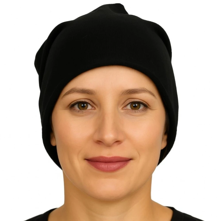 Czapka damska Beanie włoska cienka smerfetka jednolita czarna