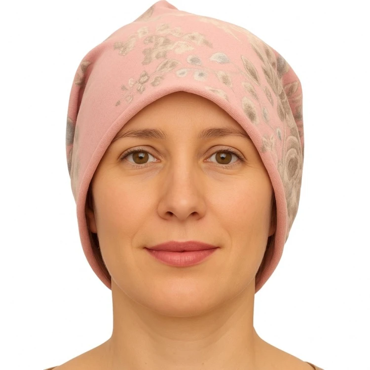 Czapka damska Beanie włoska cienka smerfetka jasnoróżowa w kwiaty
