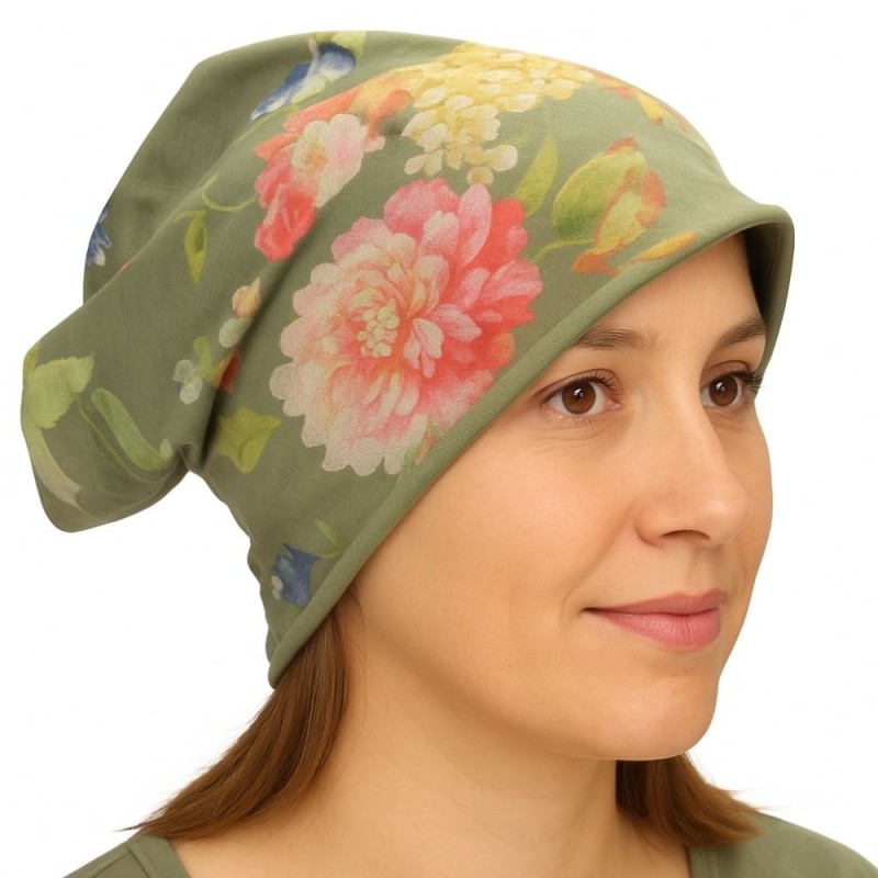 Czapka damska Beanie włoska cienka smerfetka ciemnozielona w kolorowe kwiaty