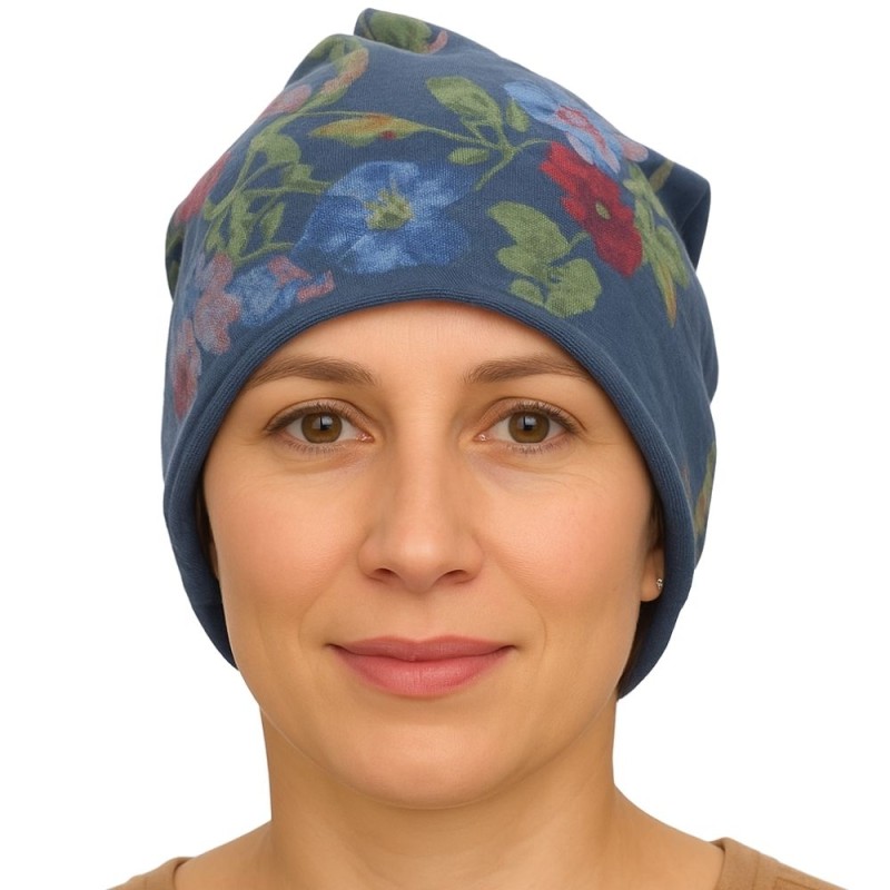 Czapka damska Beanie włoska cienka smerfetka niebieska w kolorowe kwiaty