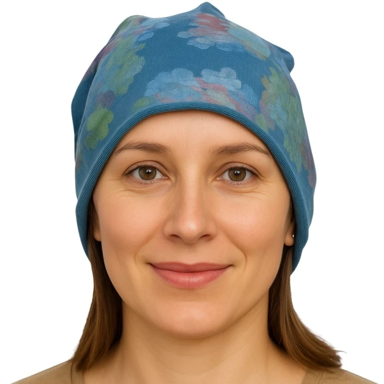 Czapka damska Beanie włoska cienka smerfetka morska w kolorowe kwiaty