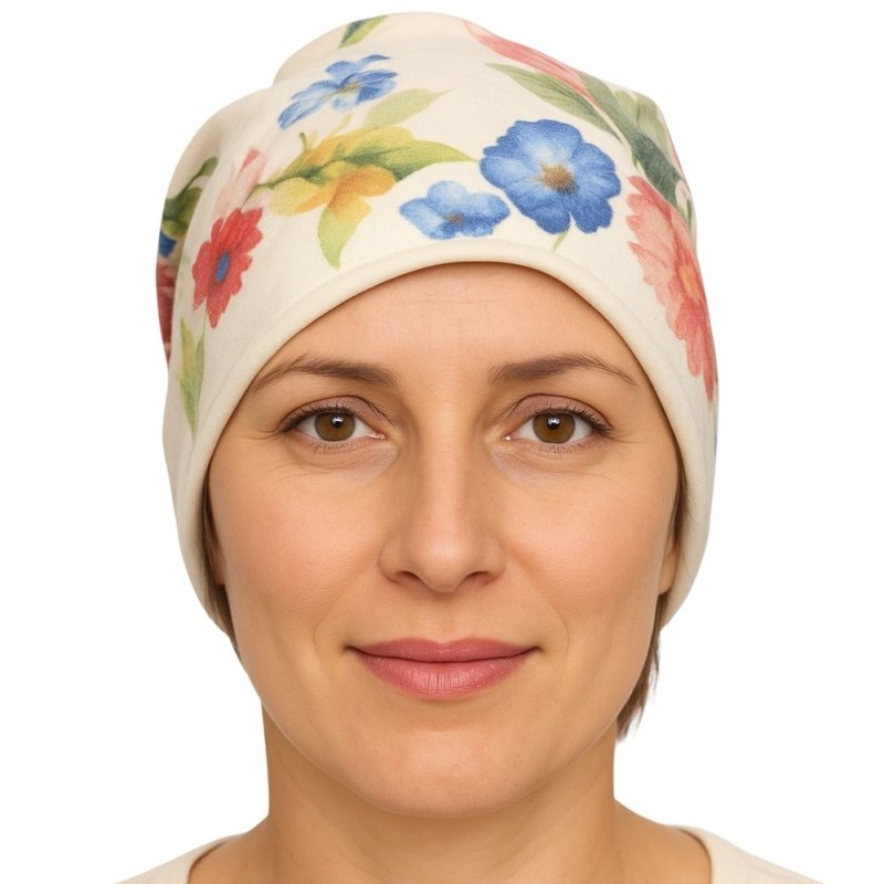 Czapka damska Beanie włoska cienka smerfetka biała w kolorowe kwiaty