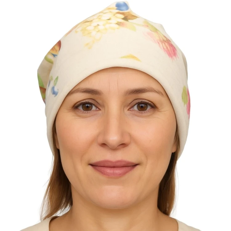 Czapka damska Beanie włoska cienka smerfetka jasnoszara w kolorowe kwiaty