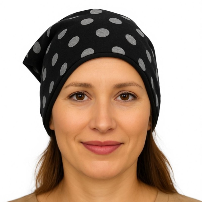 Czapka damska Beanie włoska cienka smerfetka czarna w grochy