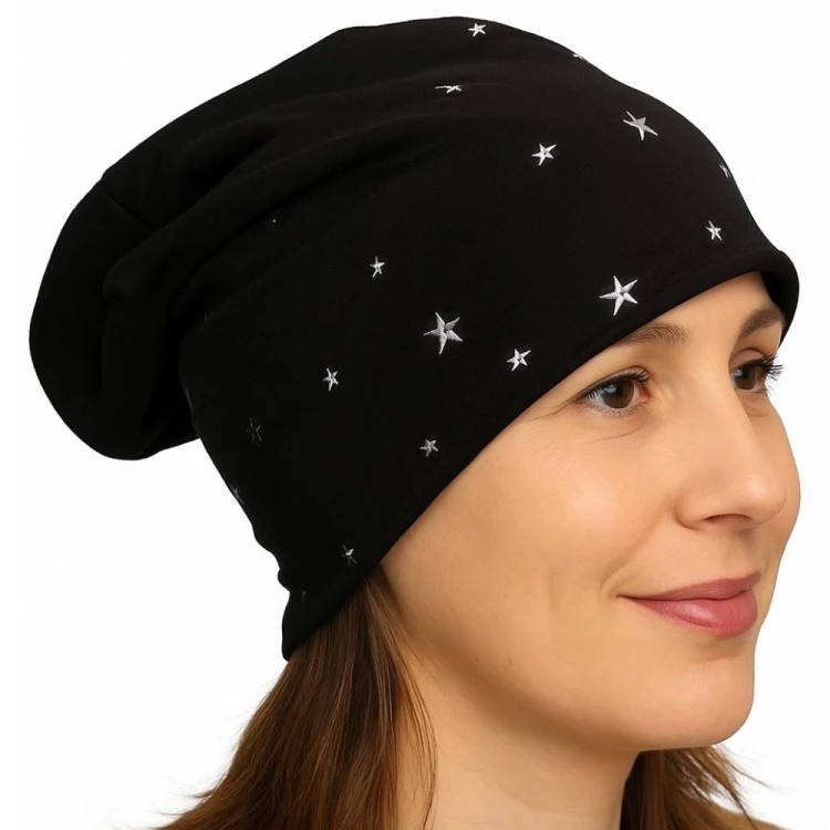 Czapka damska Beanie włoska cienka smerfetka czarna gwiazdki