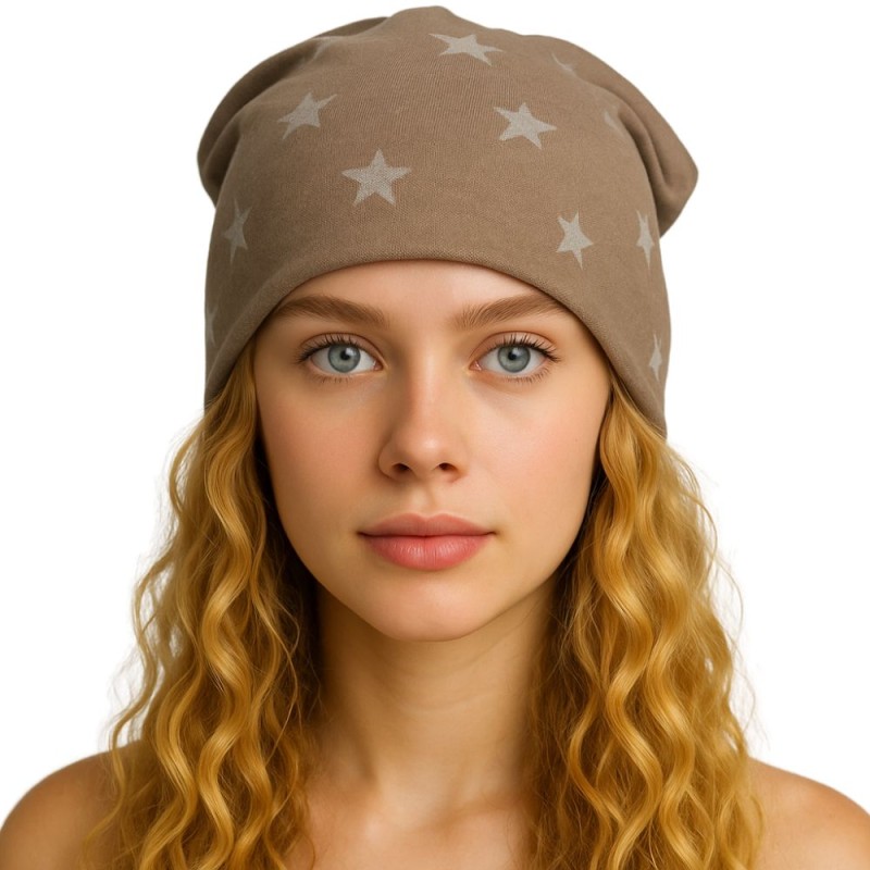 Czapka damska Beanie włoska cienka smerfetka beżowa w gwiazdki