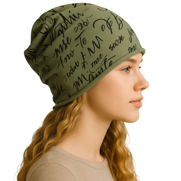 Czapka damska Beanie włoska cienka smerfetka bawełna zielona z napisami