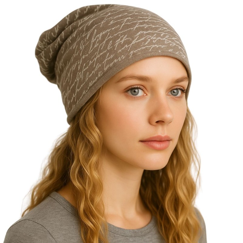 Czapka damska Beanie włoska cienka smerfetka bawełna beżowa napisy
