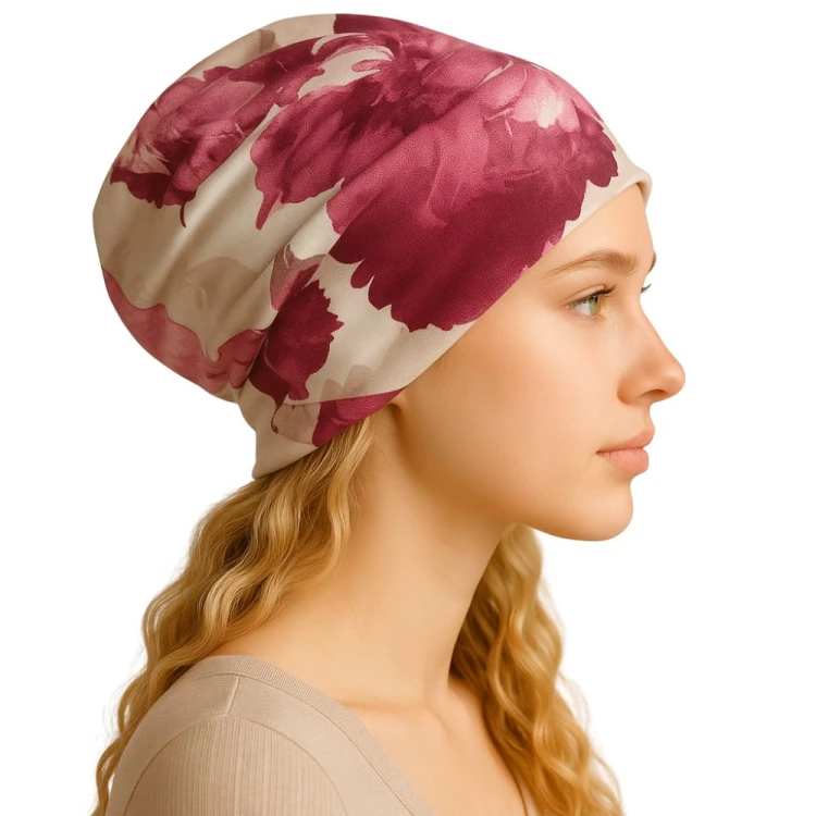Czapka damska Beanie włoska cienka smerfetka bawełna biała w kwiaty