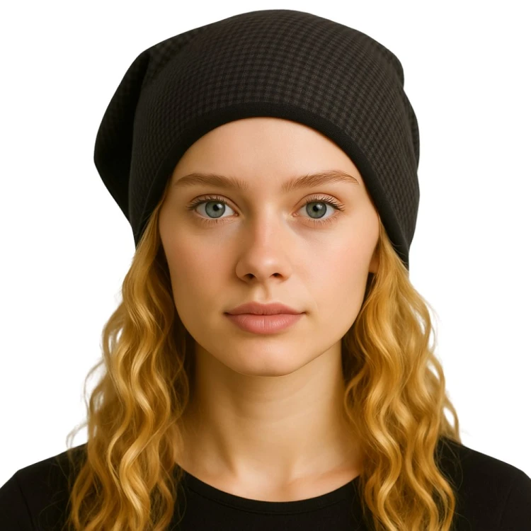 Czapka damska Beanie włoska cienka smerfetka bawełna czarna