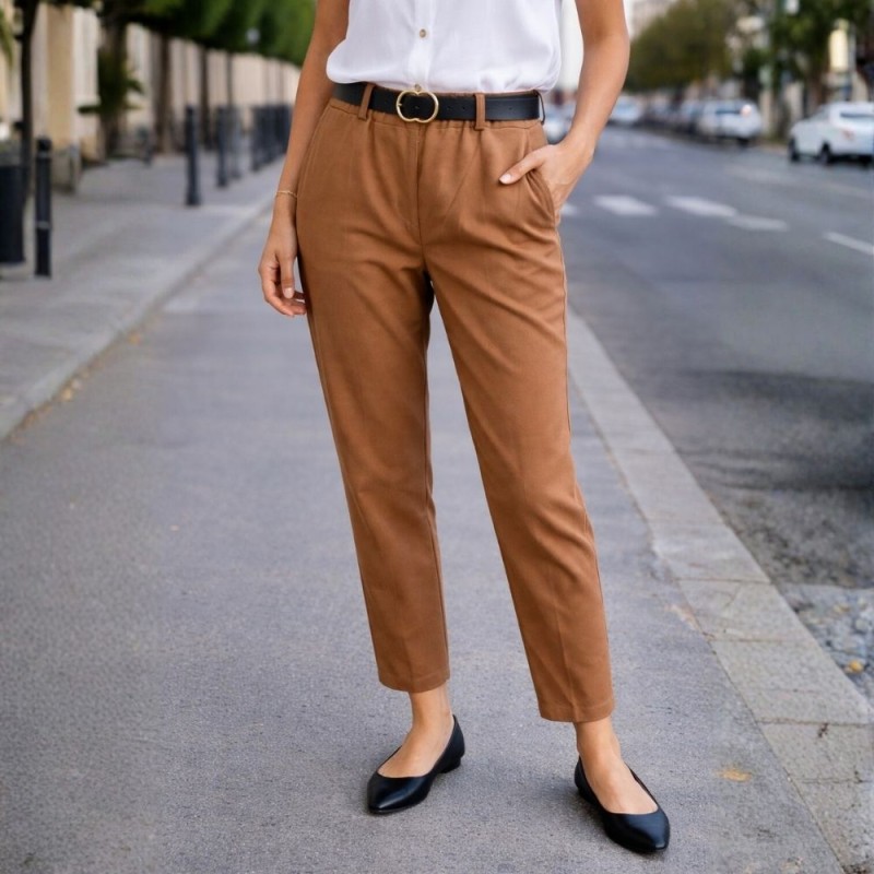 Spodnie Damskie Eleganckie z Paskiem Włoskie Brązowe