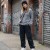 Sweter oversize z dzianiny prążkowanej – szary