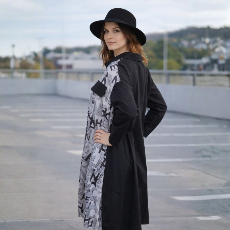 Sukienka koszulowa czarna MIDI z printem liter Oversize M/L