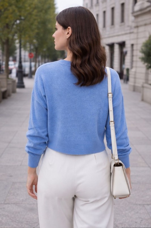 Sweter damski ALPAKA BABY 30% Made in Italy błękitny krótki Uni