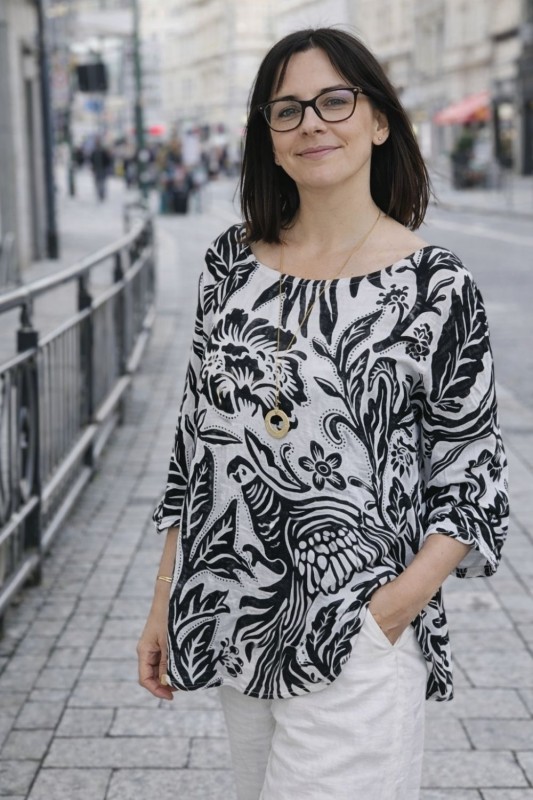 Bluzka damska oversize Włoska 100% bawełna czarno biała boho kwiaty