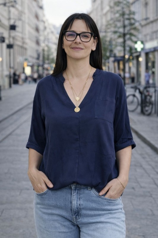 Bluzka damska granatowa wiskoza Made in Italy luźna kieszonka Uni