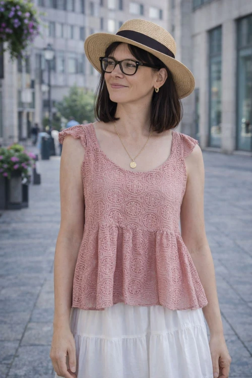 Bluzka damska koronkowa różowa boho z falbanką one size