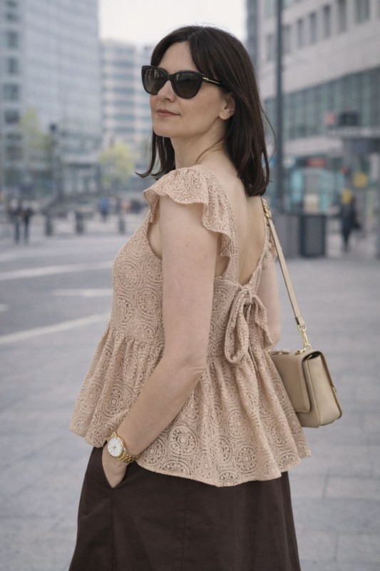 Bluzka damska koronkowa beżowa boho z falbanką one size