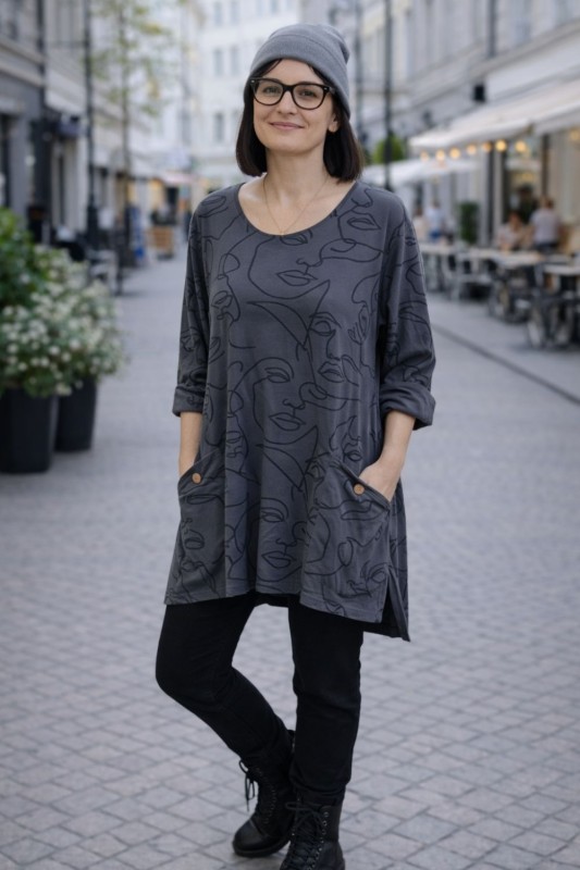 Bluzka damska oversize grafitowa – luźna, wygodna, print twarzy Uni