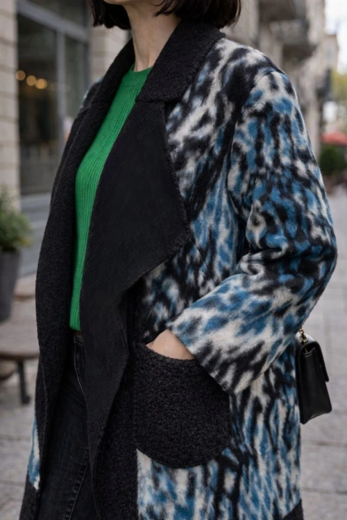 Płaszcz damski wełniany 80% WOOL włoski oversize turkusowy wzór Uni