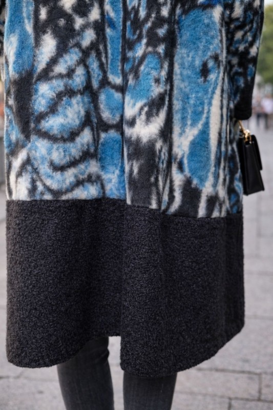 Płaszcz damski wełniany 80% WOOL włoski oversize turkusowy wzór Uni