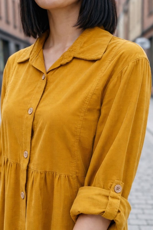 Sukienka Damska Sztruksowa Musztardowa Oversize Guziki Kieszenie Casual Uni