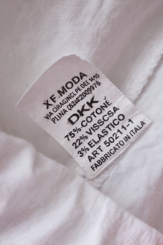 Spodnie damskie białe z neonowo różowym sznurkiem wygodne casual Uni