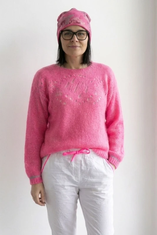 Sweter damski różowy ze srebrną nitką moher Italy oversize miękki