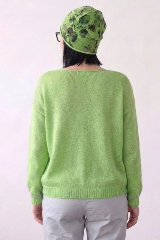 Sweter damski limonkowy zielony ze srebrną nitką moher Italy oversize miękki