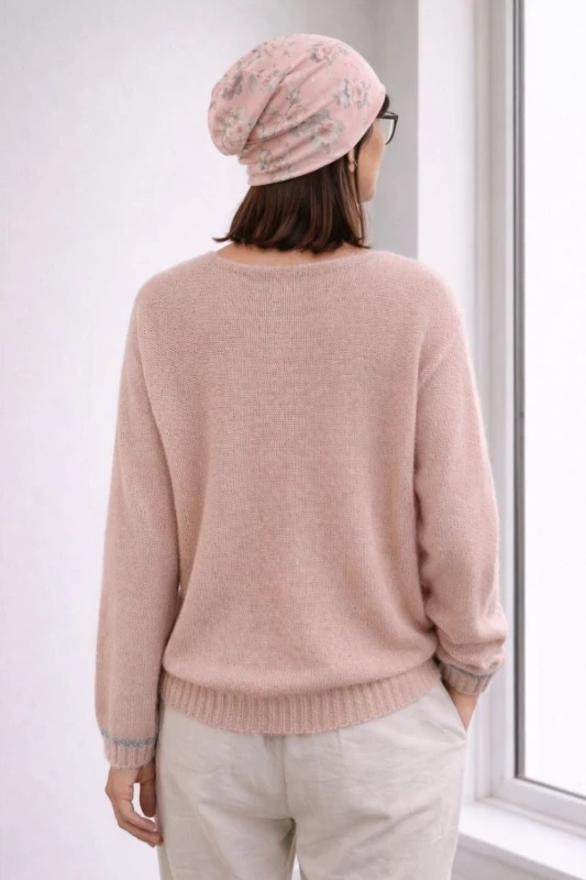 Sweter damski jasnoróżowy ze srebrną nitką moher Italy oversize miękki
