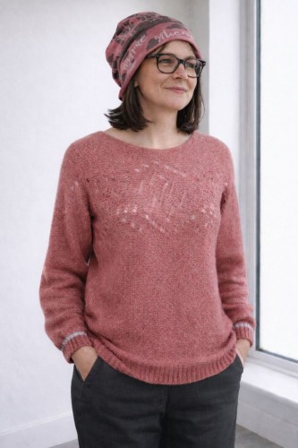 Sweter damski brudny róż ze srebrną nitką moher Italy oversize miękki