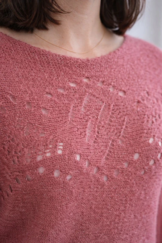 Sweter damski brudny róż ze srebrną nitką moher Italy oversize miękki