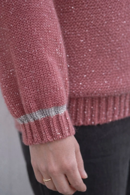 Sweter damski brudny róż ze srebrną nitką moher Italy oversize miękki