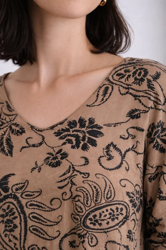 Bluzka damska beżowa w czarny wzór paisley Made in Italy bawełna Uni