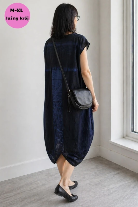 Sukienka damska oversize połysk czarno-granatowa luźna artystyczna duży rozmiar